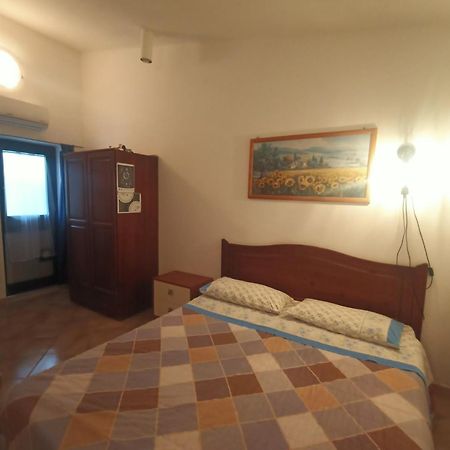 Agriturismo Il Cipresso Vada Luaran gambar